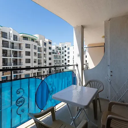 Wifi❤studio With Kitchen & Balcony Pool View❤vi❤ דירה סאני ביץ'